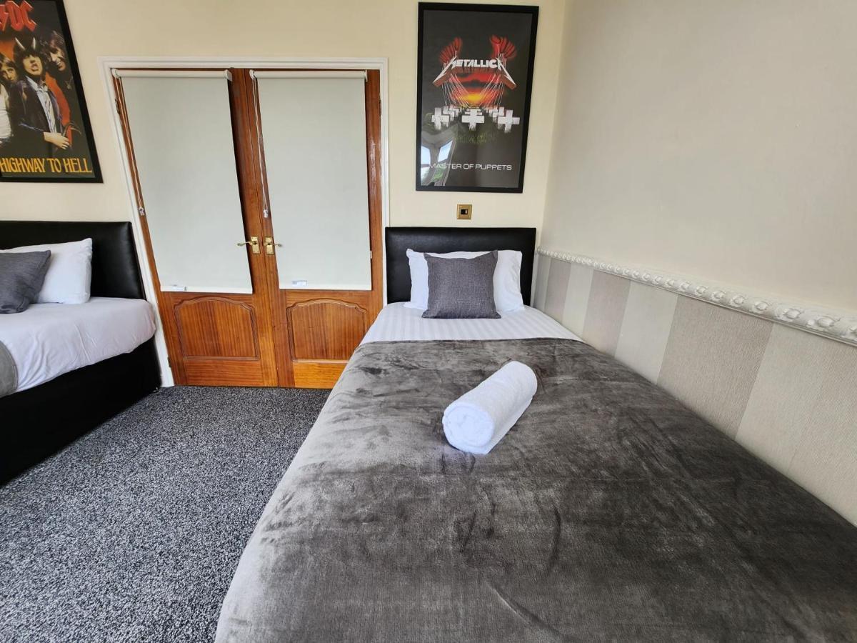 Sheldon Shared House Hotel Solihull Buitenkant foto