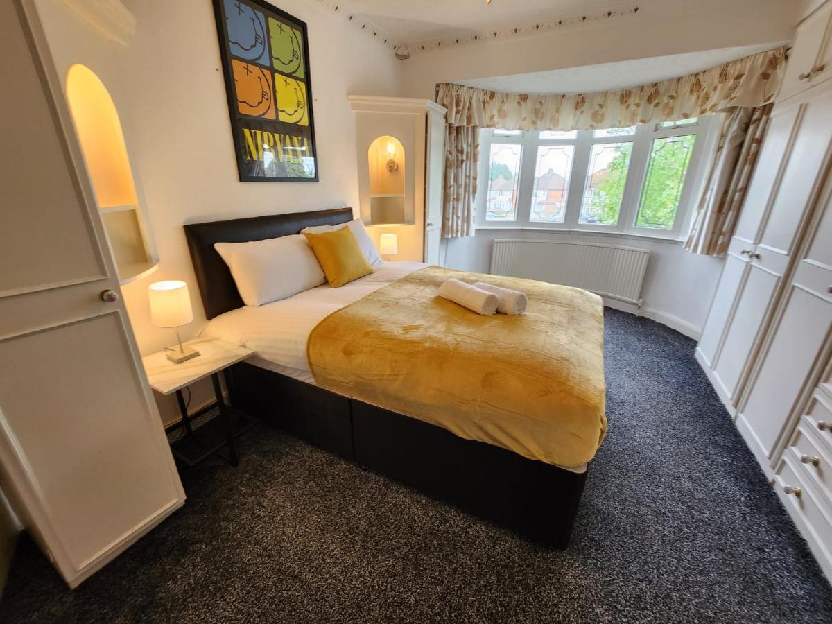 Sheldon Shared House Hotel Solihull Buitenkant foto
