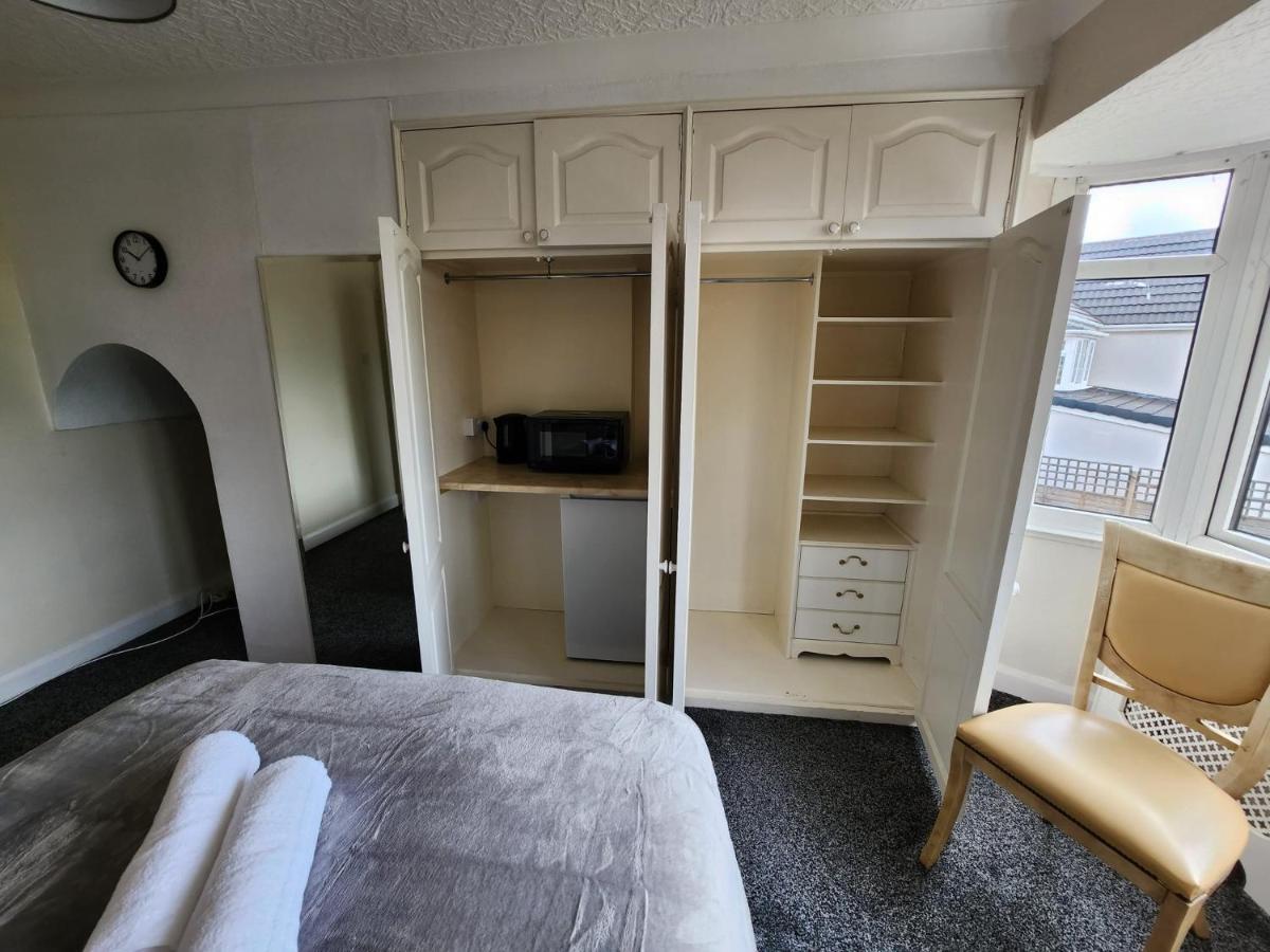 Sheldon Shared House Hotel Solihull Buitenkant foto