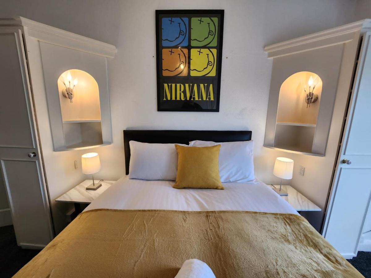 Sheldon Shared House Hotel Solihull Buitenkant foto
